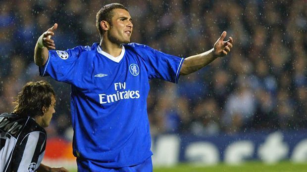 
                <strong>Adrian Mutu</strong><br>
                Adrian Mutu: Der Rumäne kam 2003 von Parma. Weil er Kokain konsumierte, flog er schließlich bei den Blues raus. Er kehrte nach Italien zurück, spielte unter anderem für Juventus Turin und Florenz, und wurde des Dopings überführt. Heute spielt er in Indien für Pune City - hoffentlich ohne Zusatzstoffe.
              