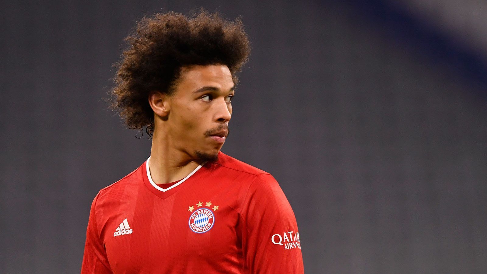 
                <strong>Leroy Sane</strong><br>
                In der 69. Minute für Gnabry eingewechselt. Fügt sich nahtlos ein und sorgt von der ersten Minute an für Torgefahr. Bedient in der 70. Minute im Strafraum den heranstürmenden Pavard, steht allerdings bei der Ballannahme im Abseits, so dass das Tor nicht anerkannt wird. Scheitert wenige Minuten später nach einem kurz ausgeführten Freistoß knapp an Baumann. ran-Note: 2
              