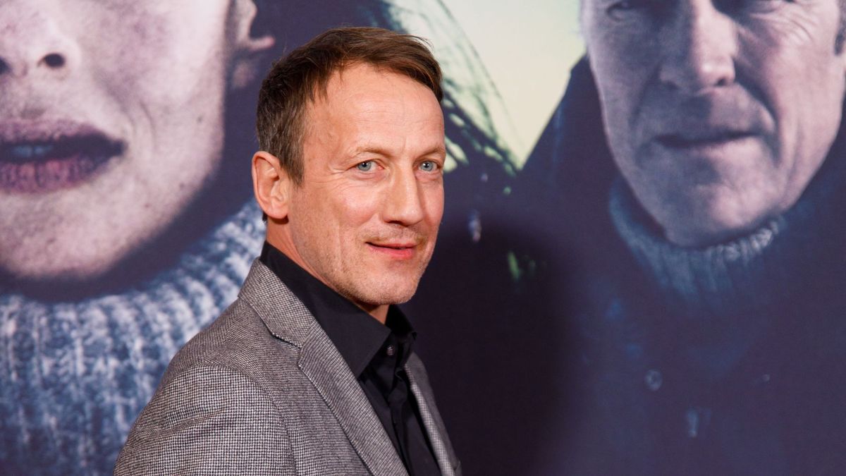 "Gletschergrab" Premiere In Cologne