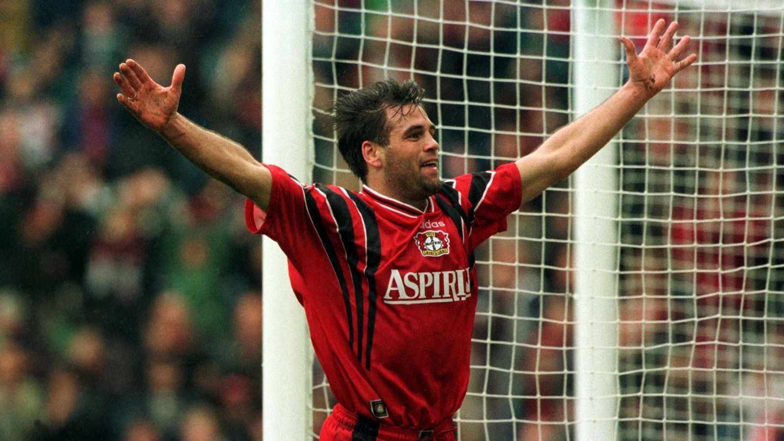 
                <strong>Saison 1997/98</strong><br>
                Torschützenkönig: Ulf Kirsten (Bayer Leverkusen) - Tore: 22
              