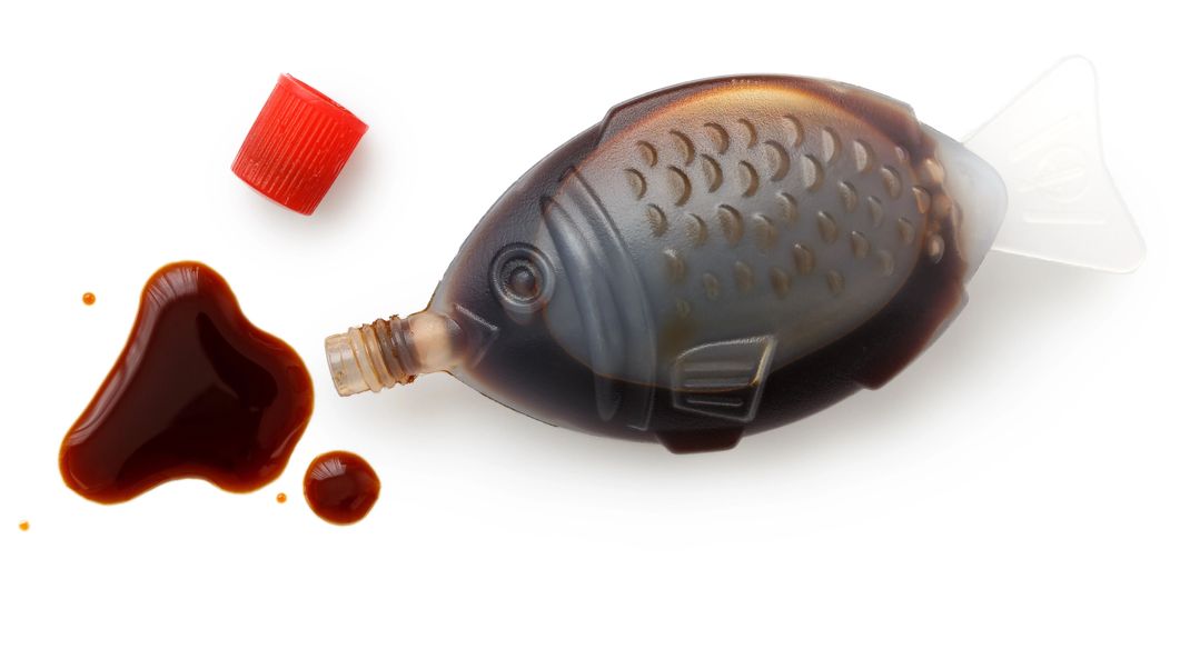 Australien verbietet Sojasaucen-Fläschchen in Fischform.
