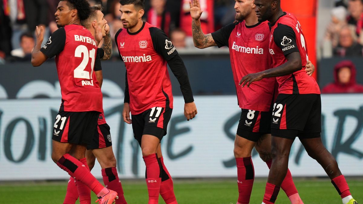 Bayer 04 Leverkusen v Eintracht Frankfurt - Bundesliga