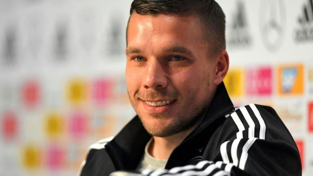 Lukas Podolski steht vor seinem ersten Training in Japan