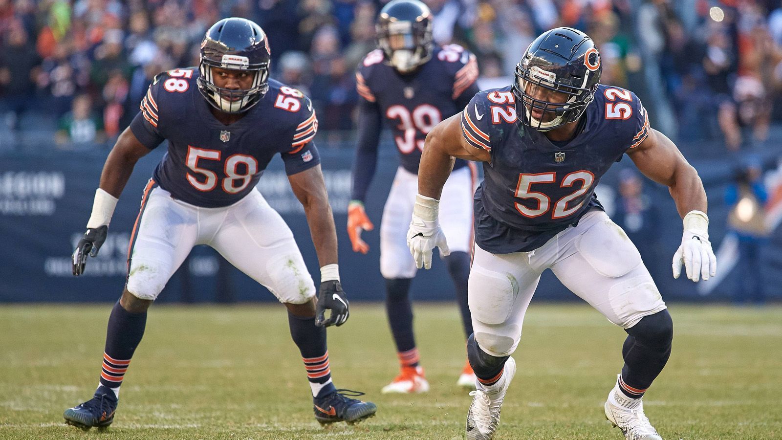 
                <strong>Defense: Chicago Bears</strong><br>
                Dass die Chicago Bears eine der besten Defenses der Liga hat, ist kein Geheimnis. Mit den Denver Broncos erwartet Khalil Mack und Co. zudem eine der schwächeren Offenses der Liga. Selbst die schwache Defense der Oakland Raiders konnte über weite Strecken des ersten Spiels Joe Flacco und Co. ausschalten. Nach der Auftaktniederlage gegen die Raiders erwartet die Broncos-Offense ein ganz langer Abend.
              