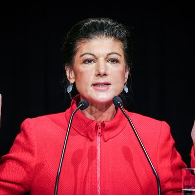 Wagenknecht fordert Rentenform nach österreichischem Vorbild