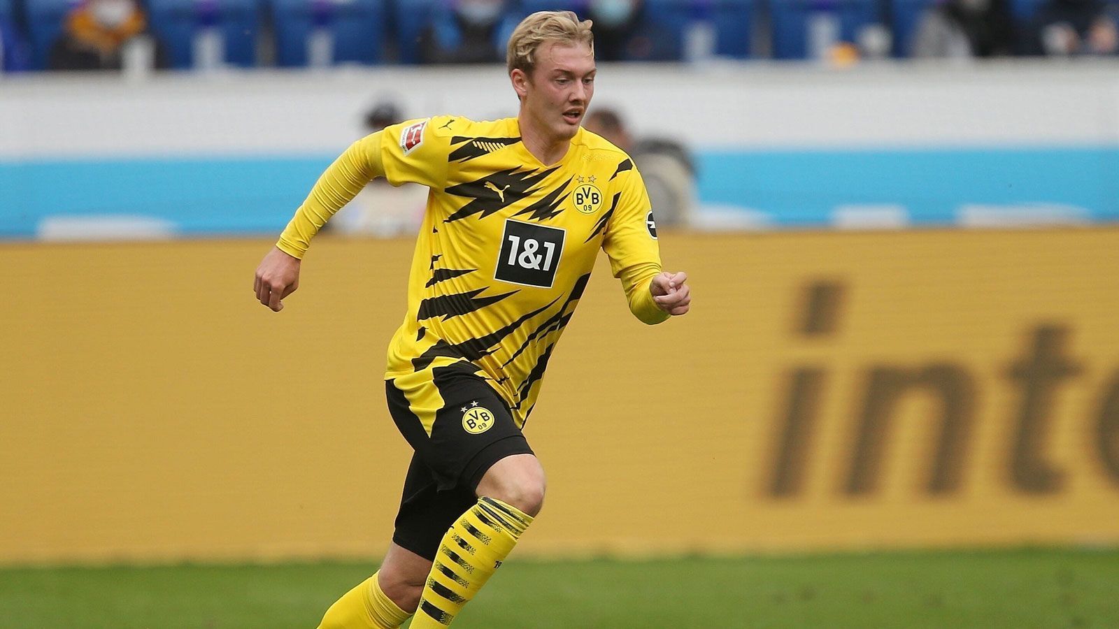 
                <strong>Julian Brandt (ab 65.)</strong><br>
                Der Nationalspieler sollte für Schwung sorgen, was ihm aber nicht gelang. Auch Brandt schaffte es nicht, das lahmende offensive Mittelfeld der Dortmunder zu beleben. ran-Note: 4
              