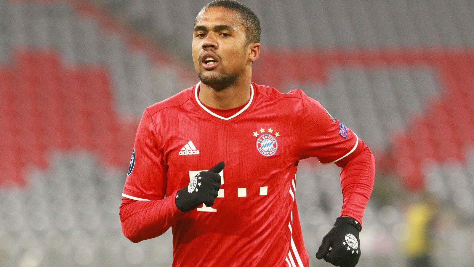 
                <strong>Douglas Costa</strong><br>
                In der 74. Minute für Coman eingewechselt. Kommt kurz darauf zum Abschluss, scheitert aber an Baumann. Ansonsten nicht so auffällig wie zuvor Coman. ran-Note: 4
              