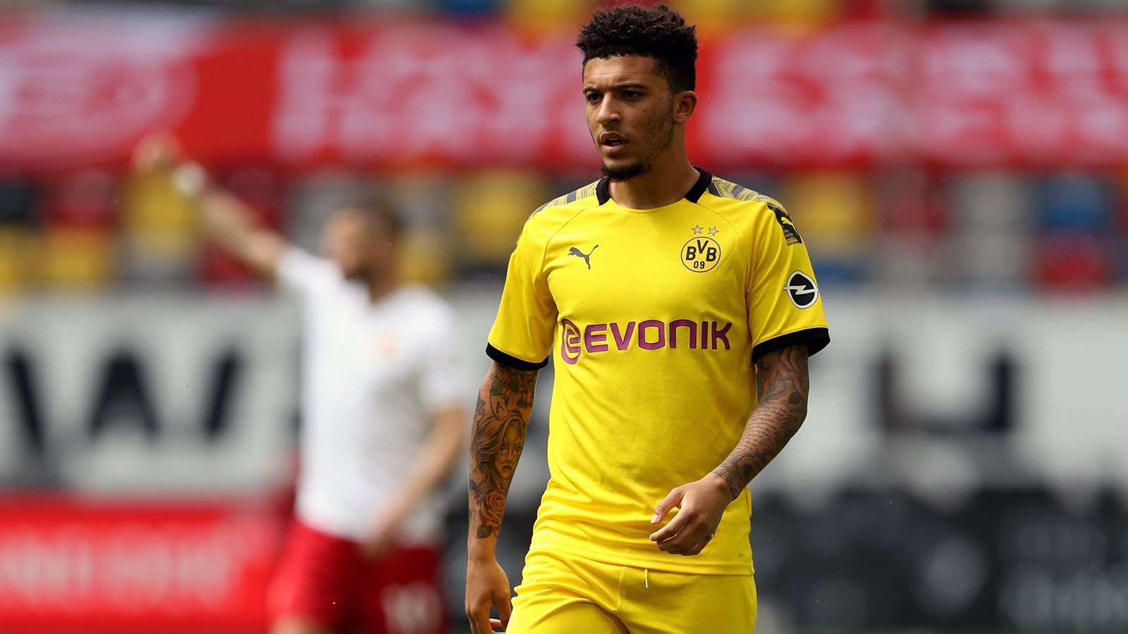 
                <strong>Jadon Sancho (Borussia Dortmund)</strong><br>
                Alter: 20 JahrePosition: Rechtsaußen
              