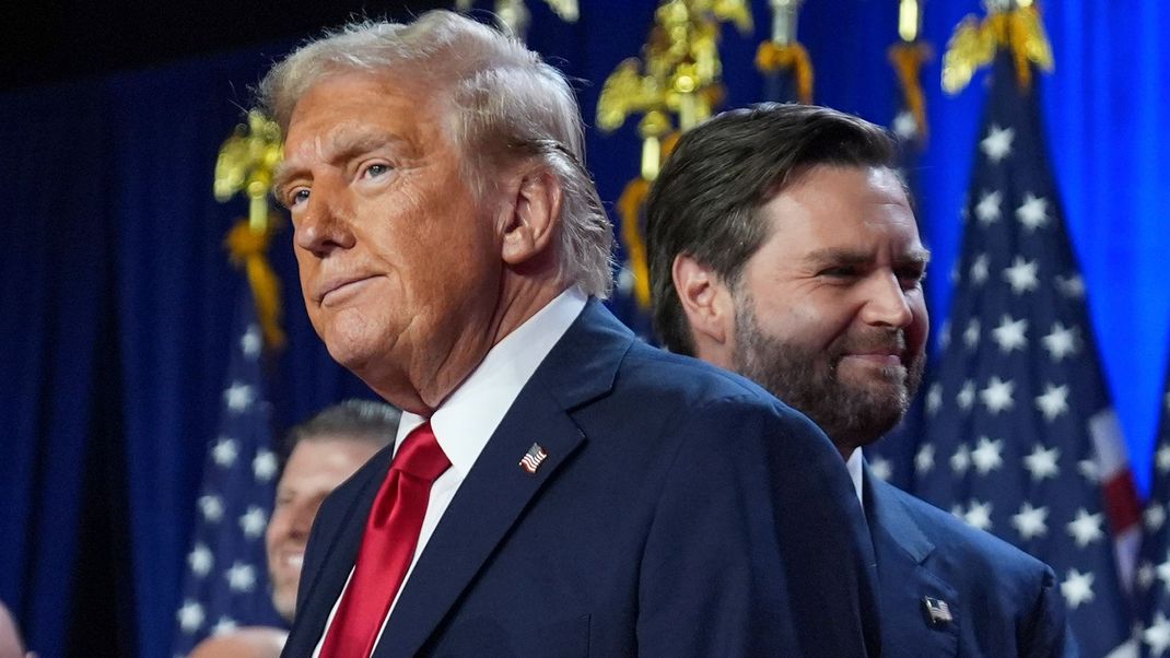 Republikanisches Duo: Donald Trump (l.) und J.D. Vance können sich freuen: Ihre wichtigste Gesetzesinitiative steht kurz vor der Verabschiedung.