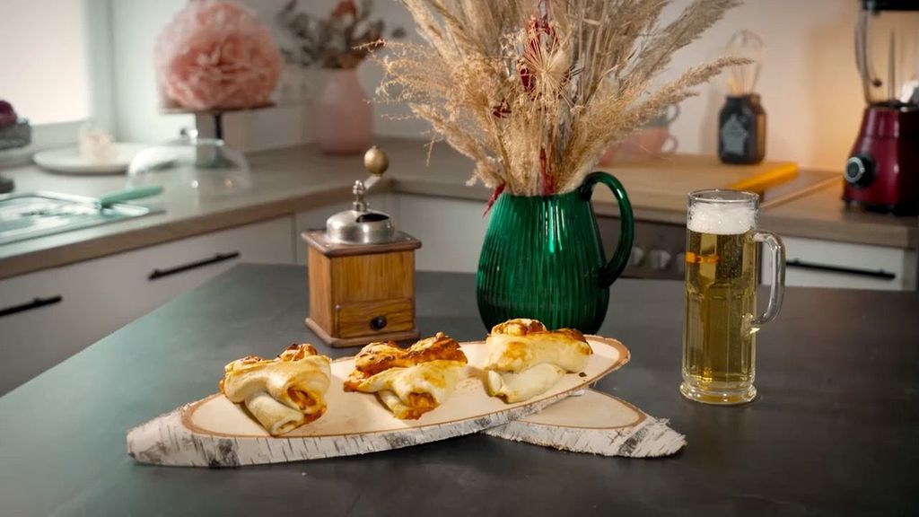 Salzige-Hefeteig-Herzen: Muttertags-Rezept von &amp;quot;Das große Backen ...