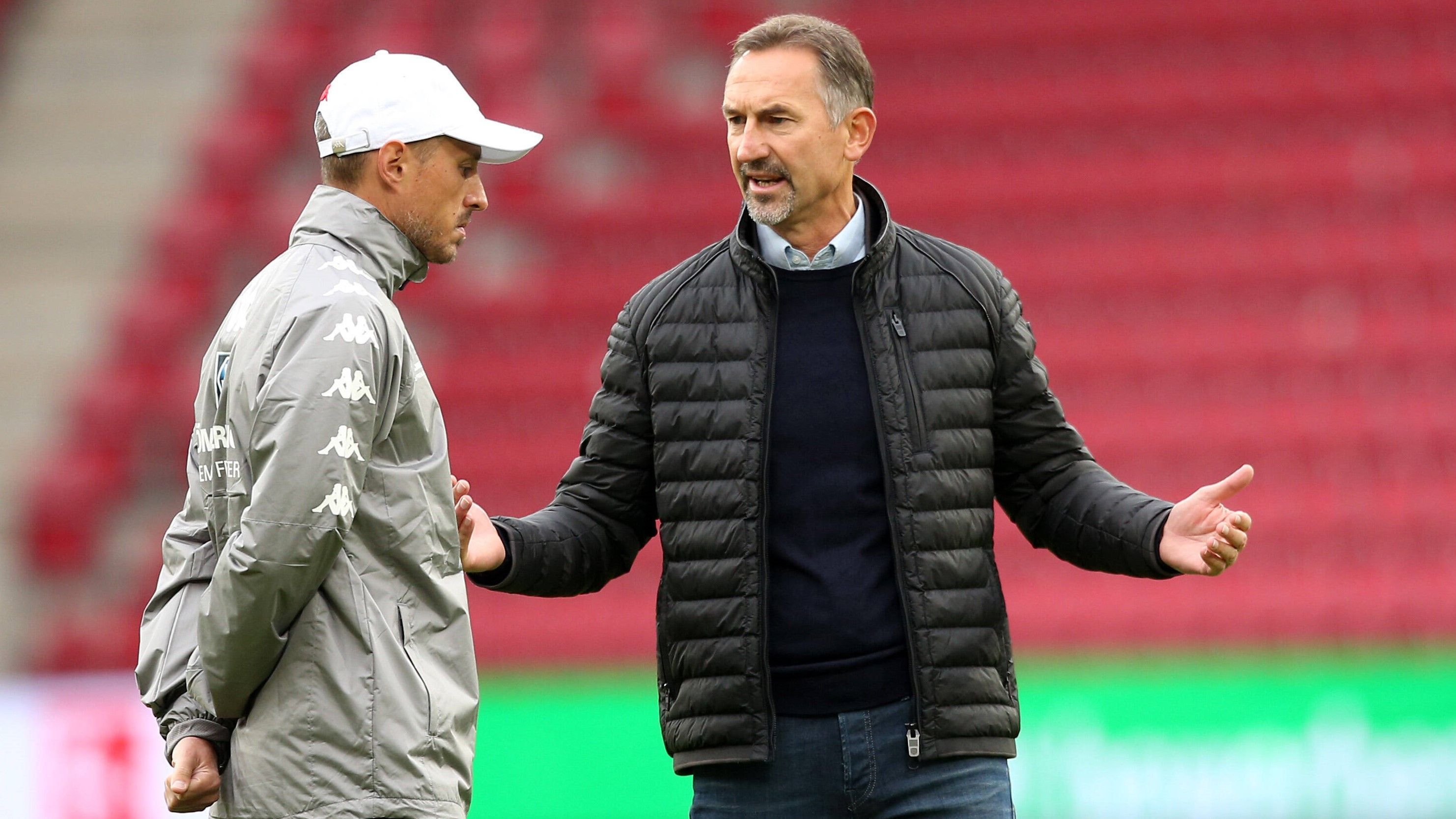 
                <strong>Achim Beierlorzer (vereinslos) </strong><br>
                Ein Trainer aus der RB-Schule. Achim Beierlorzer schaffte etwas überraschend den Sprung von Jahn Regensburg zum 1. FC Köln. Konnte dort aber nicht überzeugen, wurde immerhin direkt nach der Trennung vom 1. FSV Mainz 05 engagiert. Sorgte dort für den Klassenverbleib, musste in dieser Saison dann aber schon nach zwei Spieltagen und diversen Querelen gehen - seitdem vereinslos. 
              