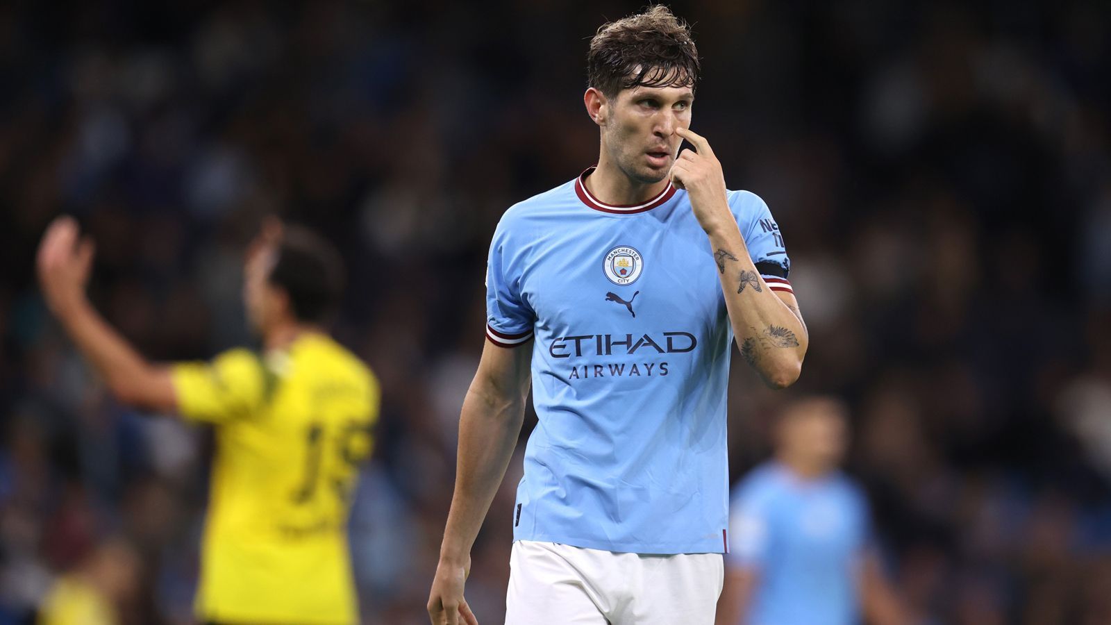 
                <strong>John Stones</strong><br>
                &#x2022; Vertrag bis: 30. Juni 2026<br>&#x2022; Position: Innenverteidiger<br>&#x2022; Alter: 28 Jahre<br>
              