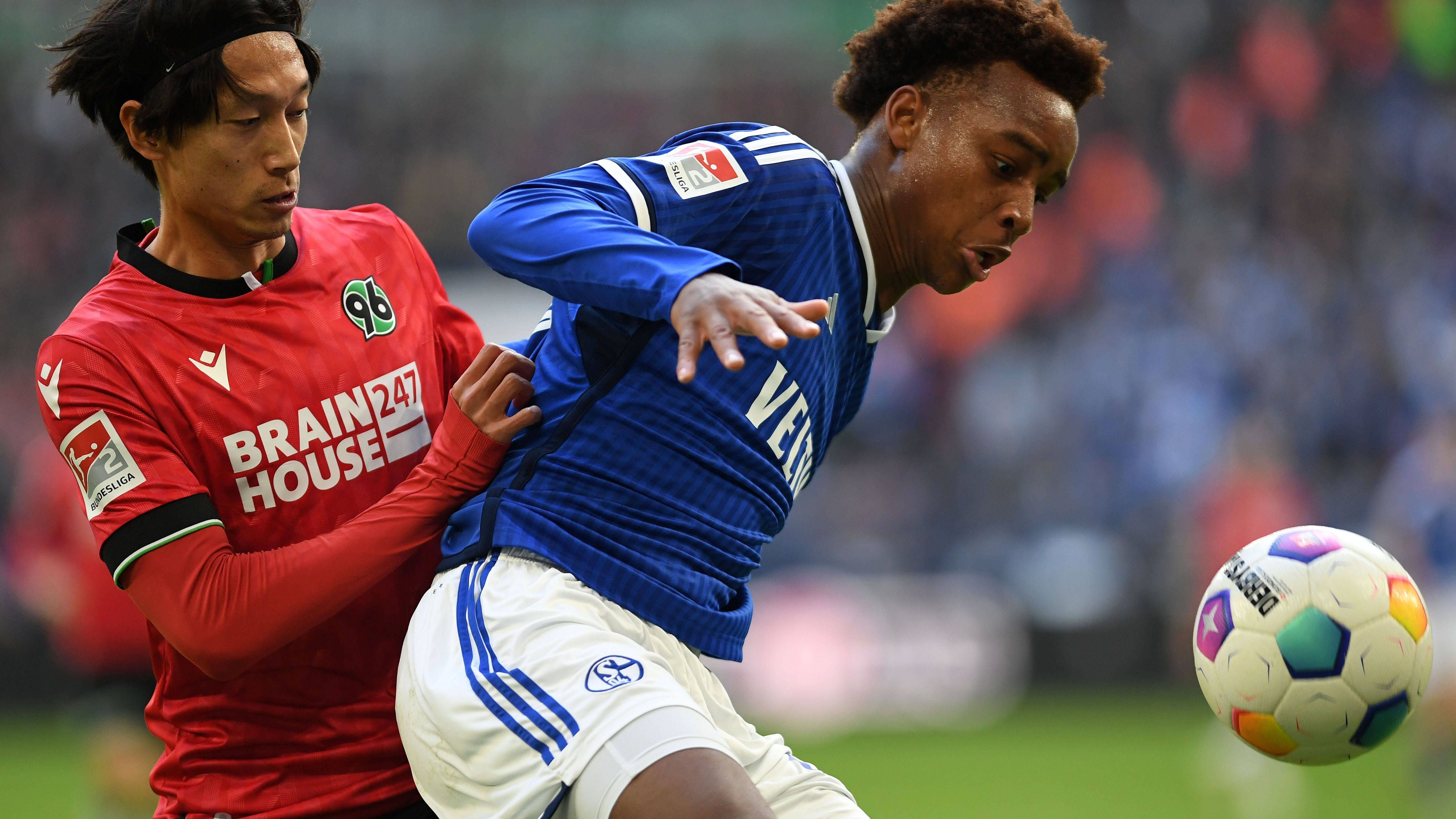 <strong>Assan Ouedraogo (FC Schalke 04)</strong> <br>Allerdings sollen neben den Bayern auch noch RB Leipzig und Eintracht Frankfurt im Rennen um das Schalker Juwel sein.