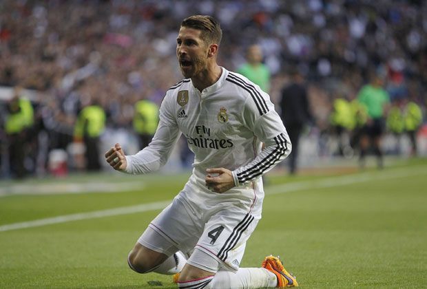 
                <strong>Innenverteidiger: Sergio Ramos</strong><br>
                Sergio Ramos macht die Mitte dicht. 
              