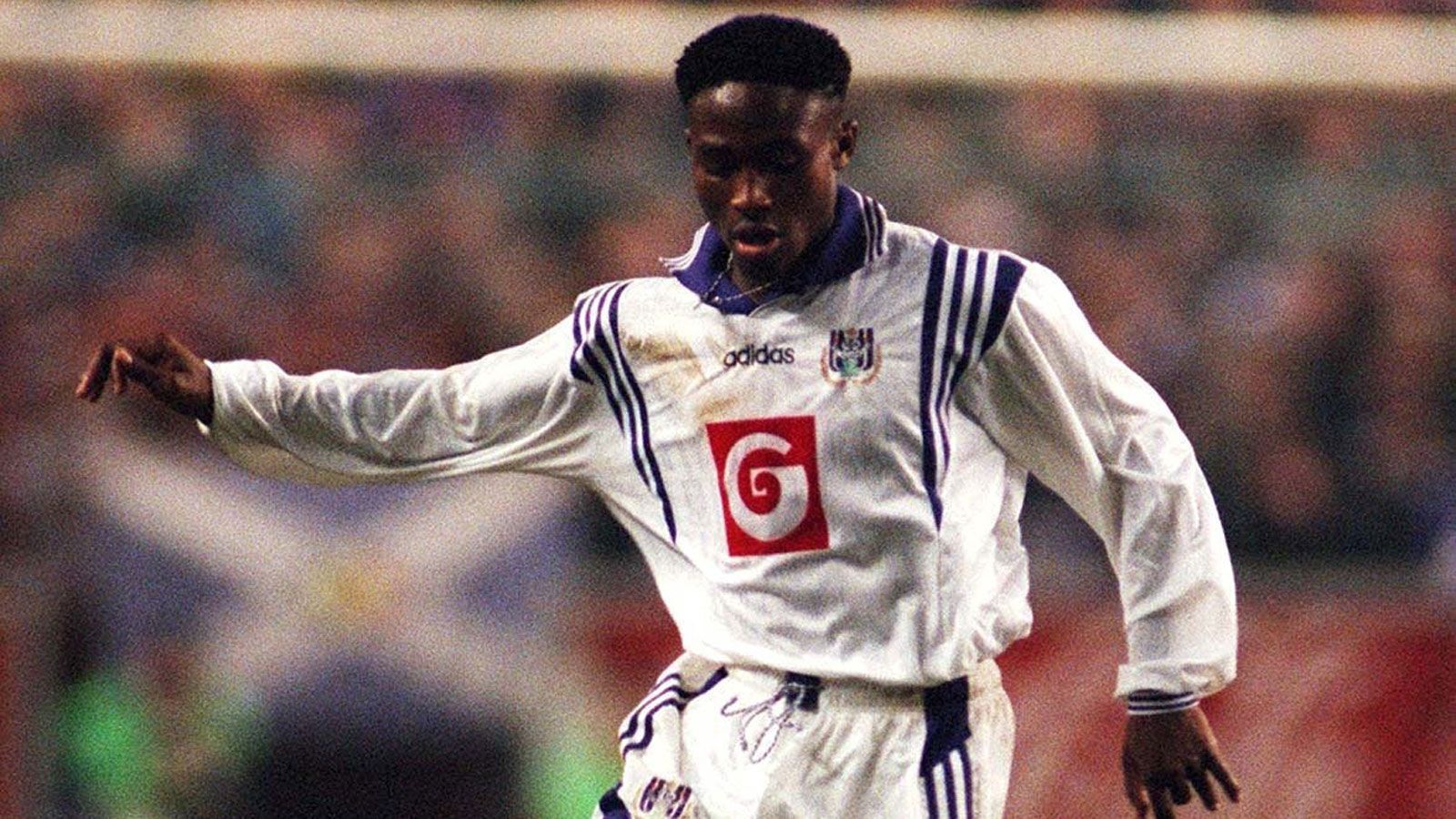 
                <strong>Platz 2: Celestine Babayaro (RSC Anderlecht)</strong><br>
                Alter beim Champions-League-Debüt: 16 Jahre, 86 Tage - Debüt gefeiert am: 23. November 1994
              