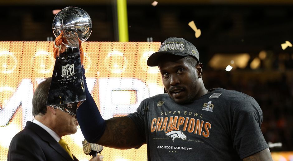 
                <strong>MVP-Wette</strong><br>
                Wem dankt der Super-Bowl-MVP in seiner Rede zuerst?Team: 3Gott: 3Coach: 10Franchise-Besitzer: 10Familie: 10Donald Trump: 21Er erwähnt niemanden der oben aufgelisteten: 3,5
              