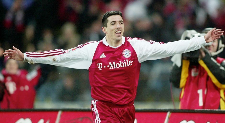 
                <strong>2003 - Roy Makaay zum FC Bayern München (19,75 Mio.)</strong><br>
                Das "Phantom" kam 2003 von Deportivo La Coruna zu den Bayern. In vier Jahren gewann er zweimal das Double. Mit 103 Toren in 183 Spielen liegt er nach wie vor auf Platz vier der effektivsten Stürmer des Rekordmeisters.
              