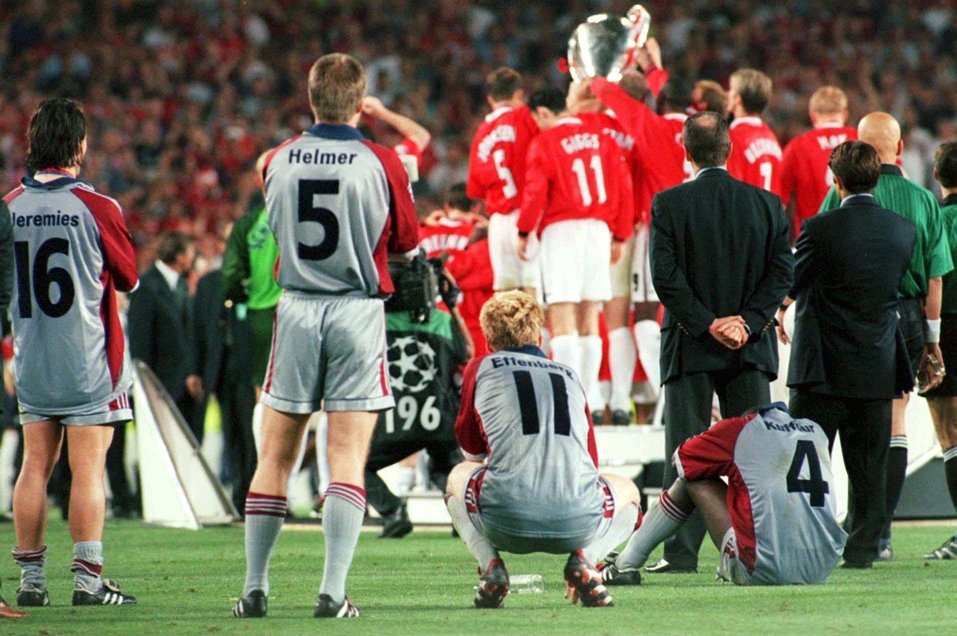
                <strong>ManUtd - FC Bayern: 2:1 (1999, Finale)</strong><br>
                Die Spieler des FC Bayern sind völlig perplex, die Red Devils lassen sich feiern - Manchester United triumphiert im wichtigsten Duell der beiden Vereine.
              