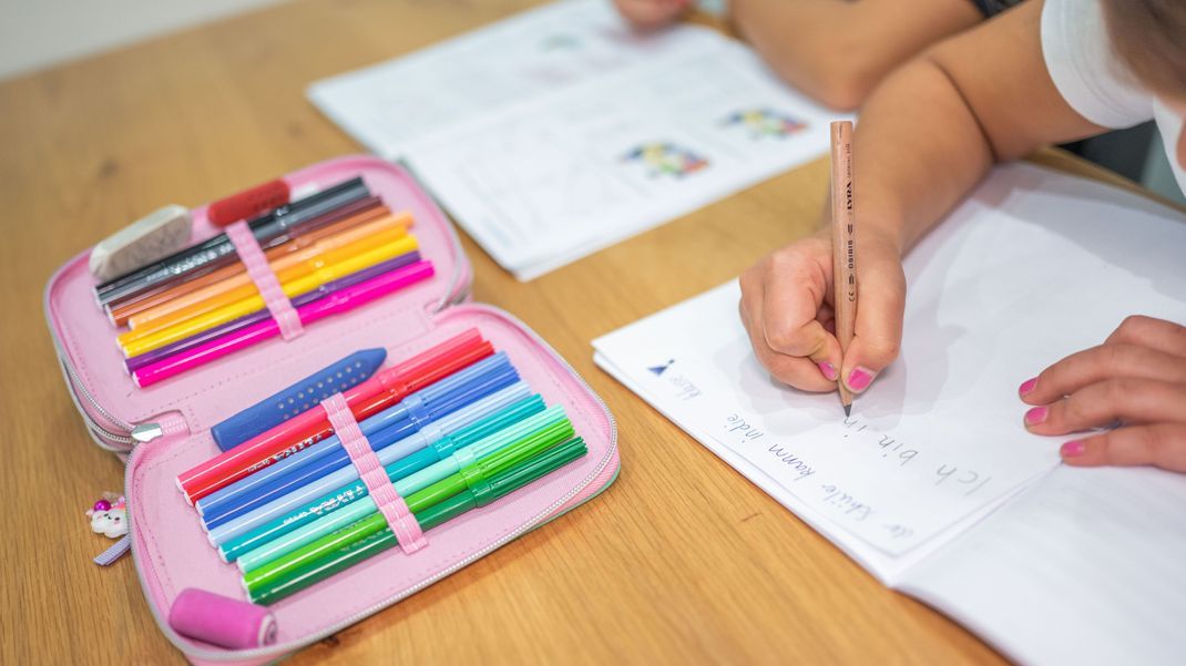 Der Lehrerverband hält Englisch an Grundschulen für "verzichtbar".