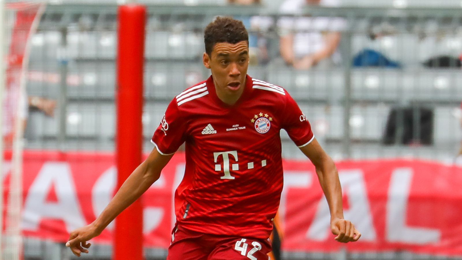 
                <strong>Jamal Musiala (FC Bayern München)</strong><br>
                Wird in der 75. Minute eingewechselt. Ohne Note
              