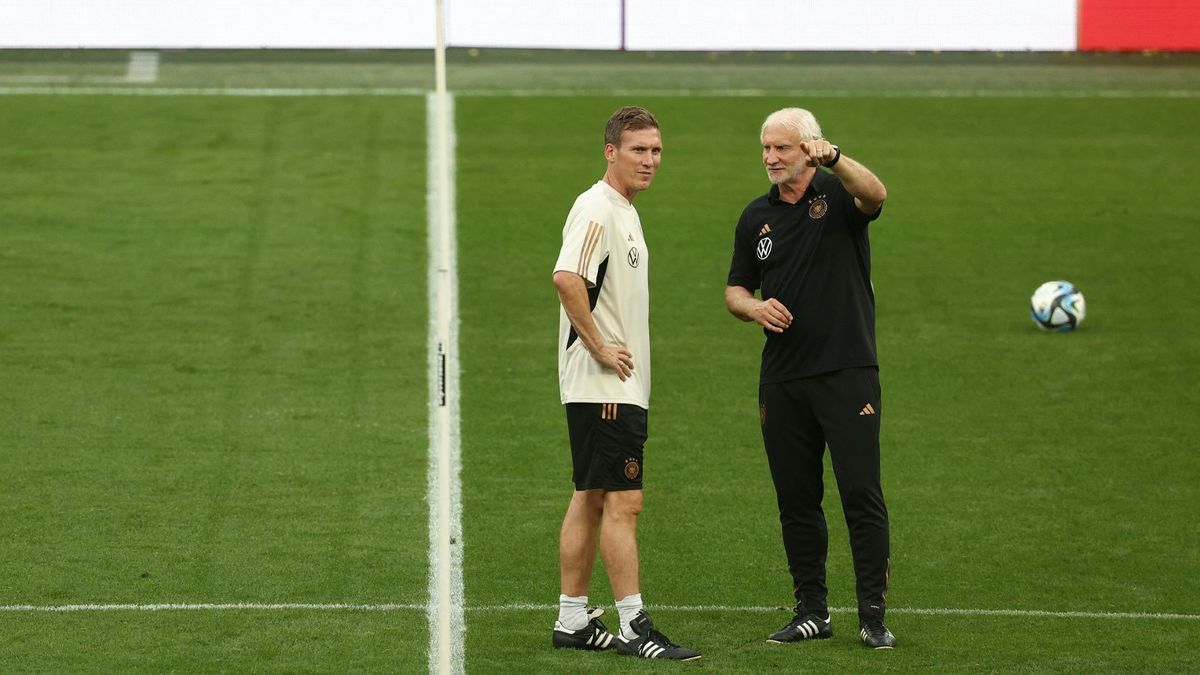 Hannes Wolf (l.) mit Rudi Völler