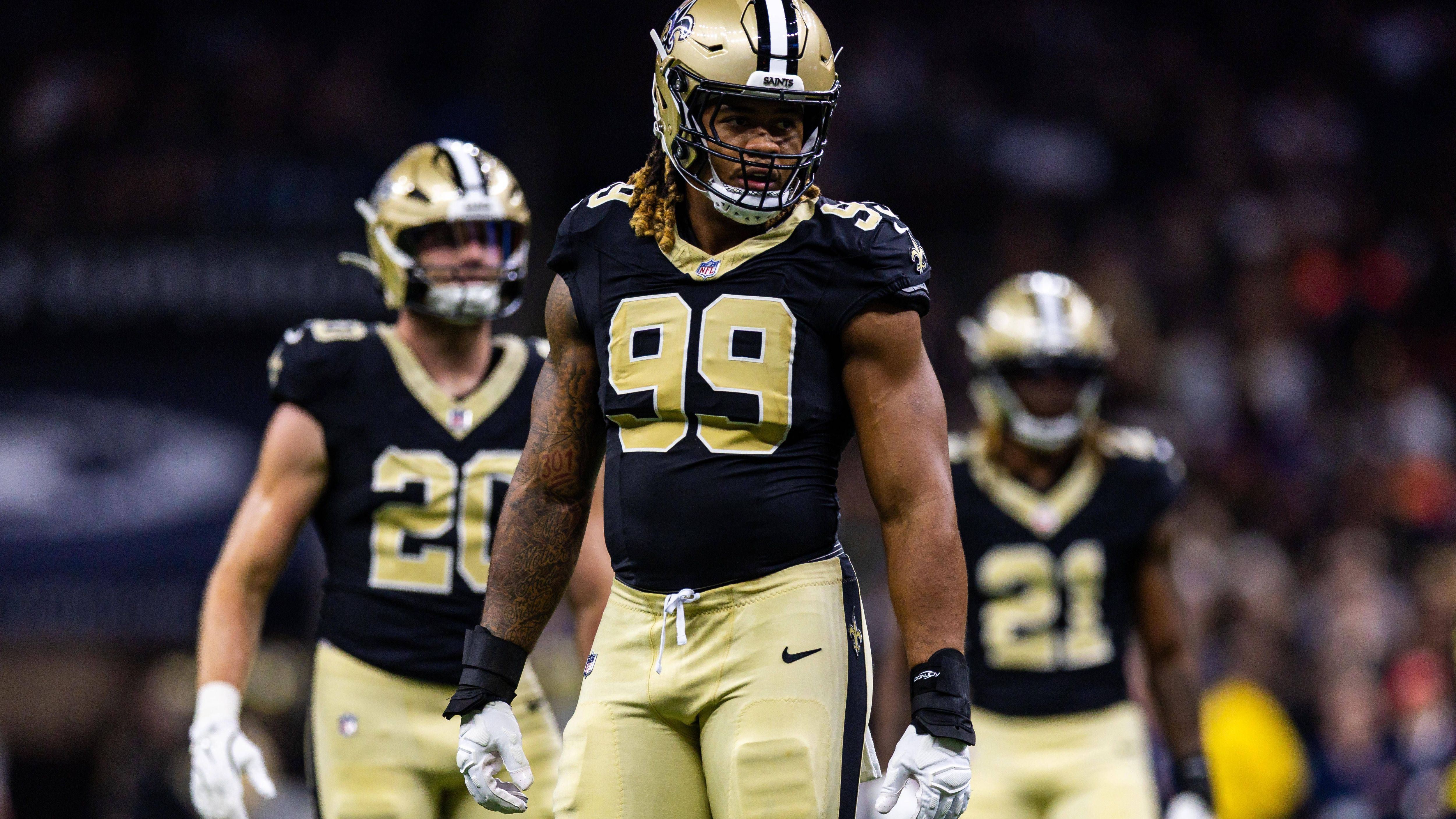 <strong>Chase Young (New Orleans Saints)</strong><br>Alter: 26<br>Position: Defensive End<br>Durchschnittliches Jahresgehalt: 17 Millionen Dollar<br><strong>Bestbezahlter Spieler des gesamten Teams</strong>
