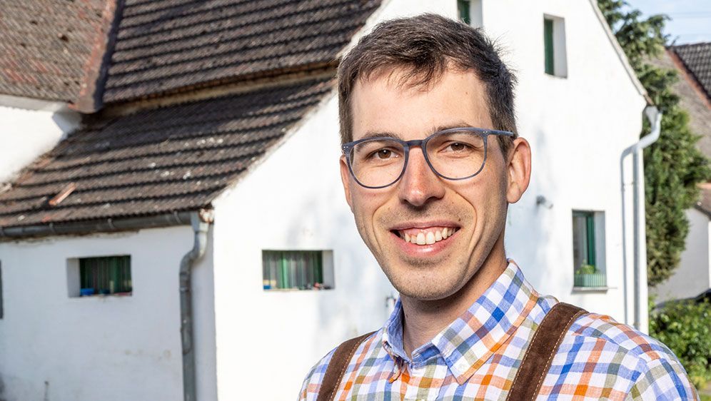 Alexander kommt aus dem wunderschönen Weinviertel und betreibt Wein- und Ackerbau.