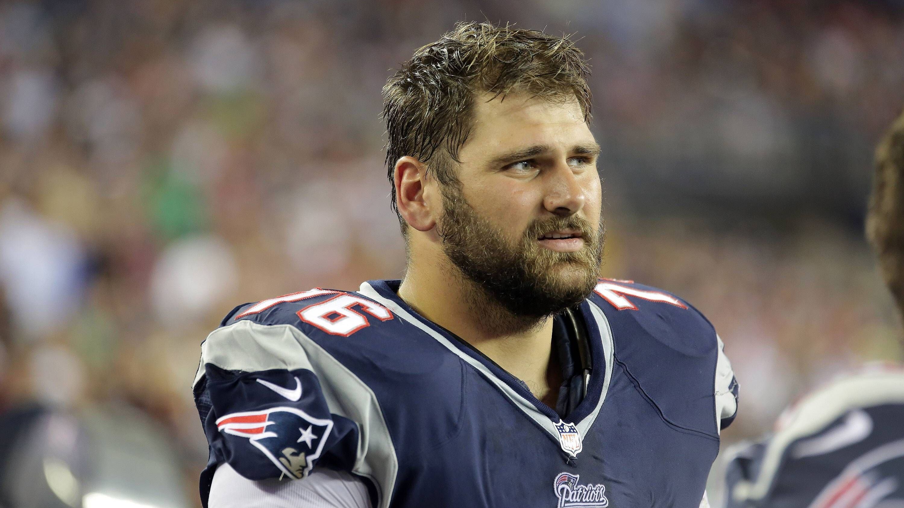 <strong>NFL: Sebastian Vollmer</strong><br>Wann: 2014 &amp; 2016<br>Team: New England Patriots<br>Vollmer fing "erst" mit 14 Jahren an, Football zu spielen. Der O-Liner war einer der Beschützer von Quarterback Tom Brady. 2011 stand er noch einmal im Super Bowl, doch verlor diesen. "Ich war nicht besser als die anderen, weil ich genau wusste, was ich mache – sondern, weil ich größer und stärker war. Mein damaliger Head Coach Steffen Breuer hat mich zur Nationalmannschaft und in die Europaauswahl gebracht. Dadurch habe ich ein Stipendium in den USA erhalten", erzählte er in der "<em>TZ"</em>. Der Rest ist Geschichte.