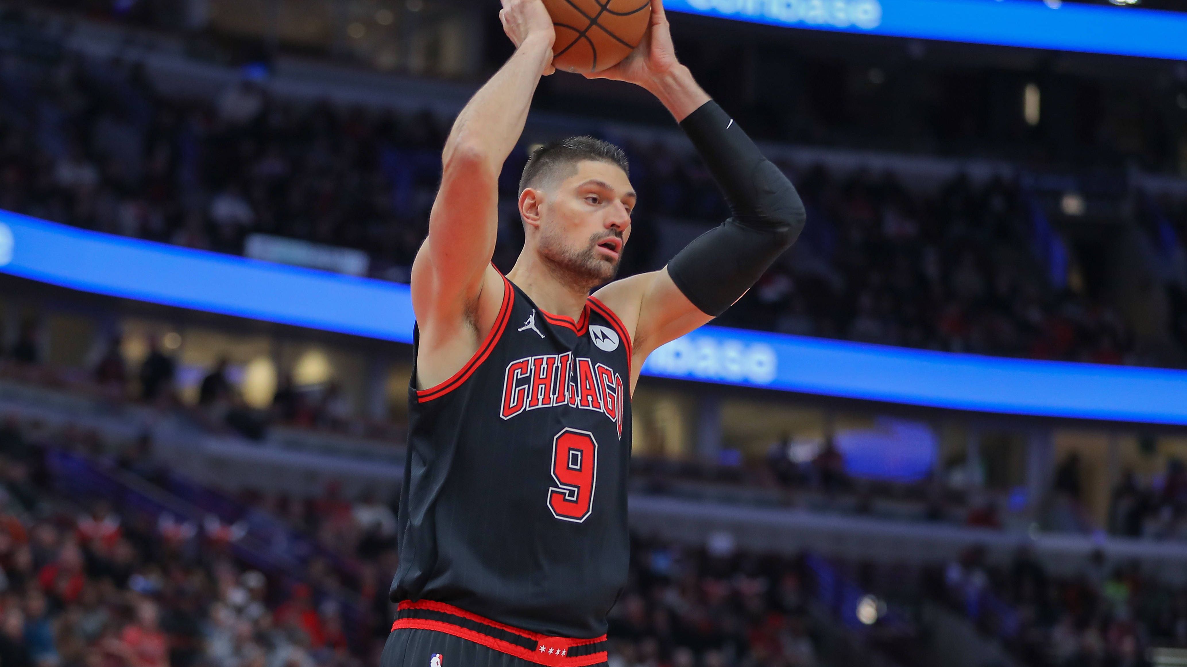 <strong>21. Chicago Bulls (zuvor Rang 21, 37-40)</strong> <br>Es ist ein harter Kampf zwischen Chicago und Atlanta um den 9. Rang in der Eastern Conference. Dabei waren die Bulls gerade auf dem Weg, eine ausgeglichene Bilanz zu haben. Doch die letzten zwei Wochen waren etwas enttäuschend. Fünf von acht Spielen wurden verloren. Es bleibt spannend.