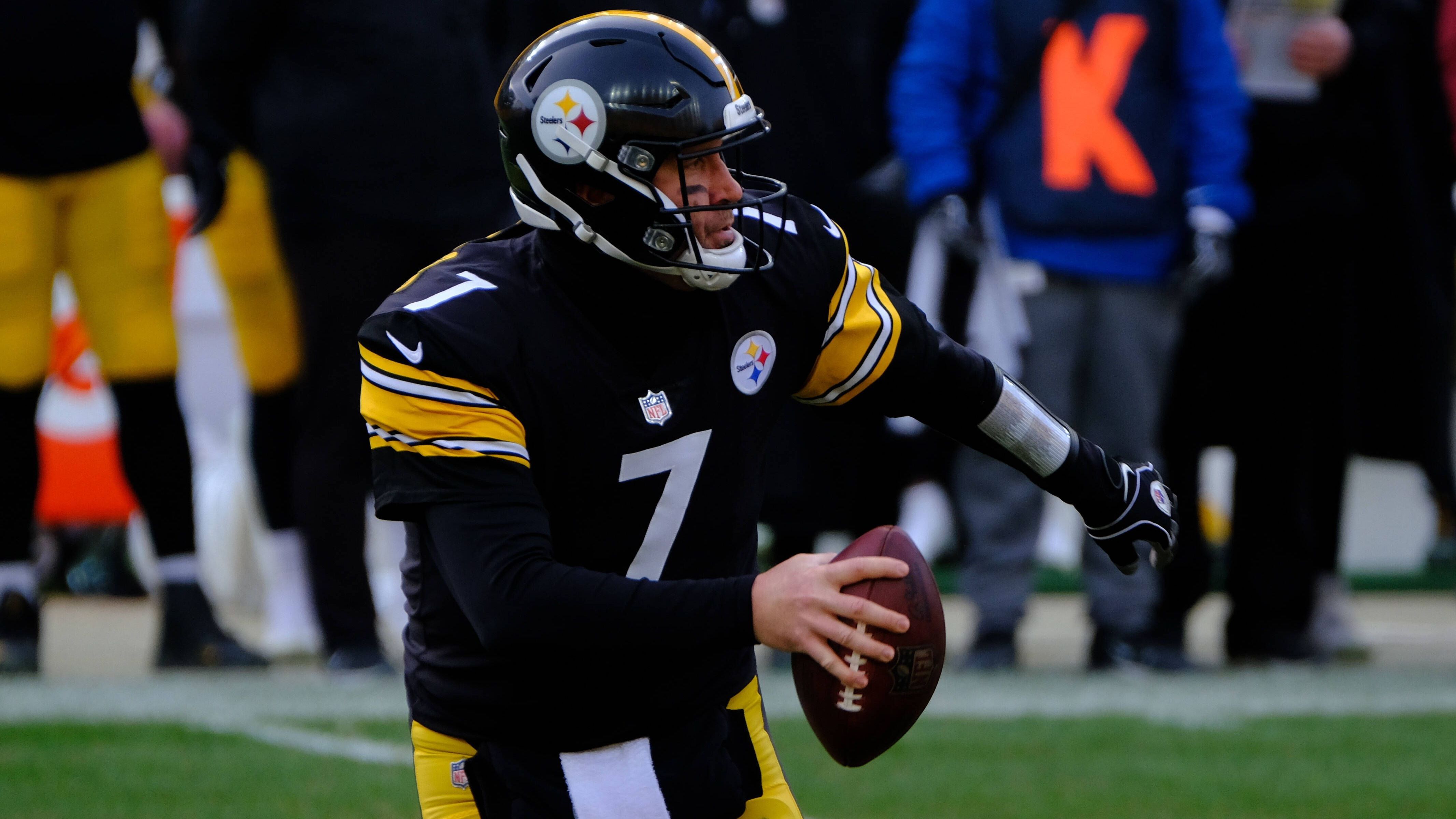 <strong>Pittsburgh Steelers: Ben Roethlisberger (2020; 33 TDs)</strong><br>Auch im hohen Alter hatte Roethlisberger noch eine Ausnahmesaison in den Armen. Dass ihm in Sachen 30 Passing Touchdowns ein anderer Steelers-QB in absehbarer Zeit folgt, erscheint eher unwahrscheinlich.