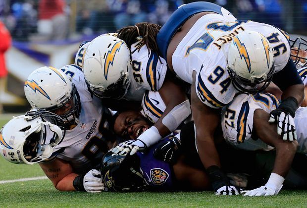 
                <strong>Baltimore Ravens - San Diego Chargers 33:34</strong><br>
                Gewaltig rund geht es auch auf dem Spielfeld. Mit dem besseren Ende für die Chargers.
              