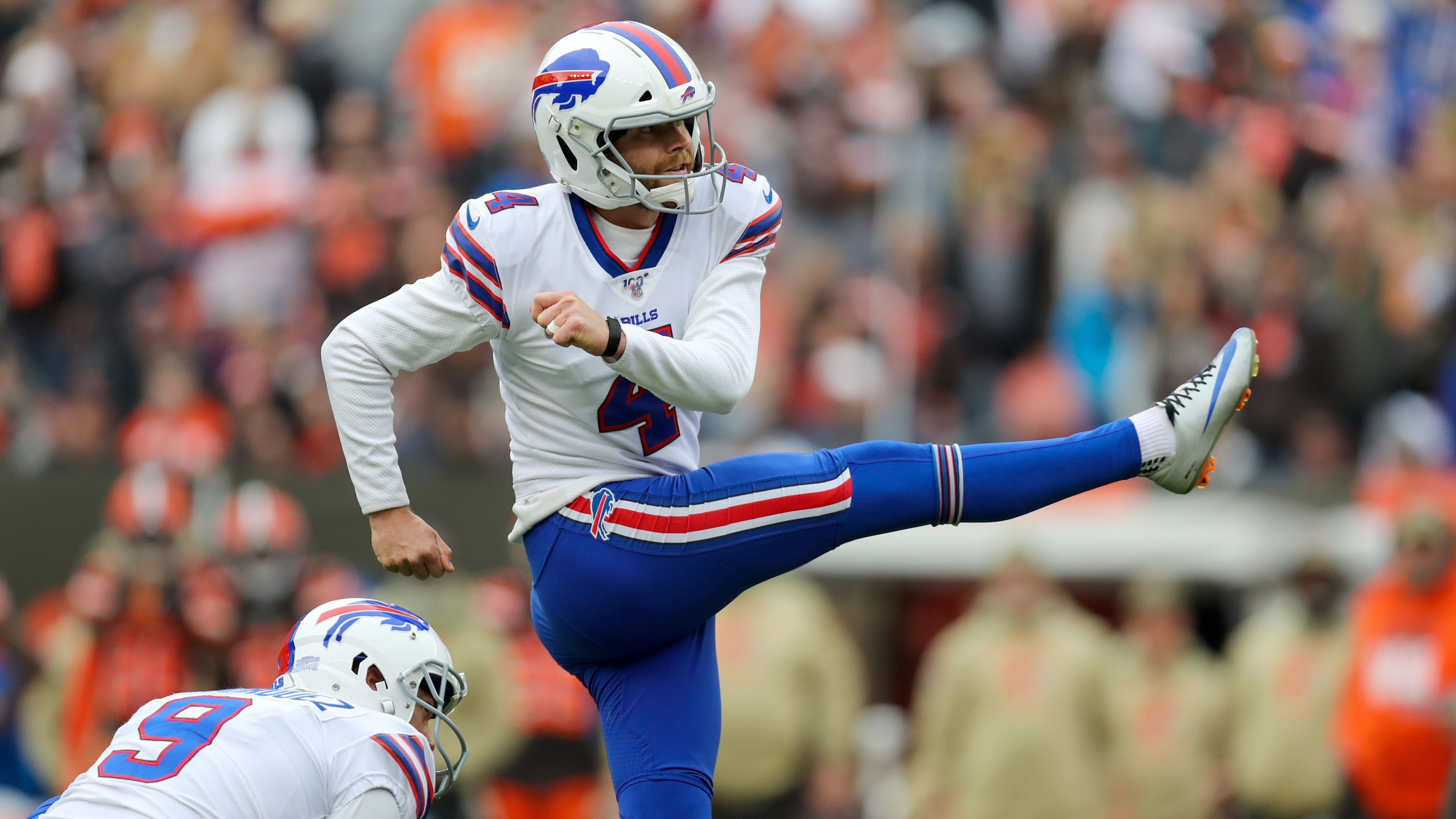 
                <strong>Bills-Kicker Steven Hauschka</strong><br>
                Die Buffalo Bills hatten gegen die Cleveland Browns durchaus die Chance zum Sieg, unterlagen am Ende aber mit drei Punkten Unterschied. Entscheidenden Anteil an der knappen Niederlage hatte Kicker Steven Hauschka, der die Chance zum Ausgleich aus 53 Yards vergab und bereits zuvor einen Field Goal-Versuch aus 34 Yards daneben setzte.
              