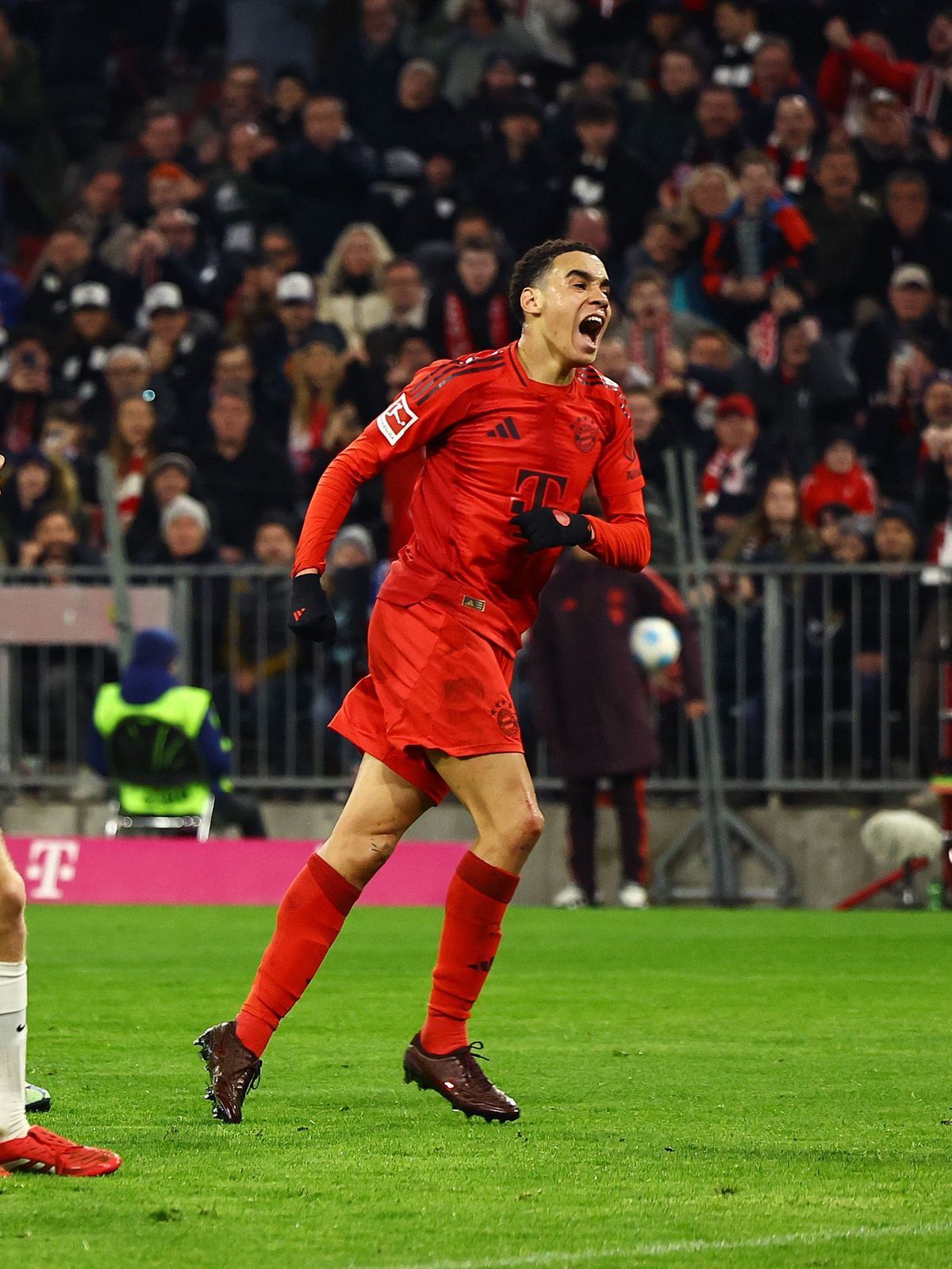 FC Bayern München v Eintracht Frankfurt - Bundesliga