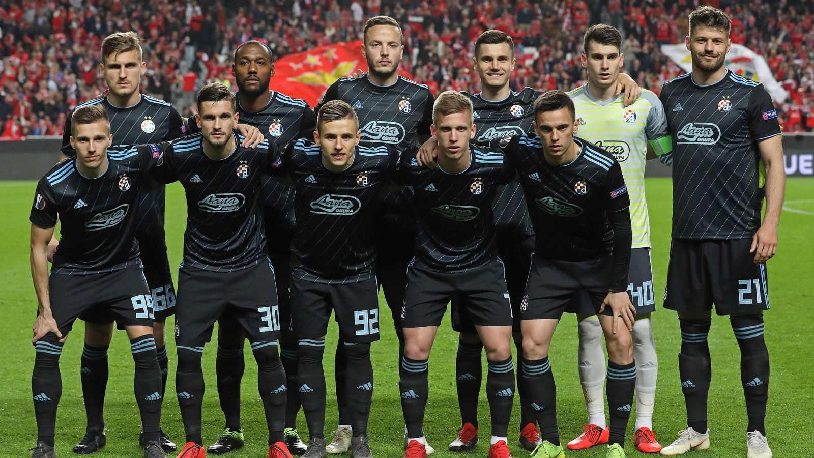 
                <strong>1. HNL: Dinamo Zagreb</strong><br>
                Der kroatische Meister 2018/2019 steht fest: Dinamo Zagreb ist die Krone in der 1. HNL nicht mehr zu nehmen. Wieder einmal. Zum 13. Mal in den vergangenen 14 Jahren krönt sich der Klub damit zum Titelgewinner. Zuletzt muss der Hauptstadtklub sich 2016/2017 HNK Rijeka beugen.
              