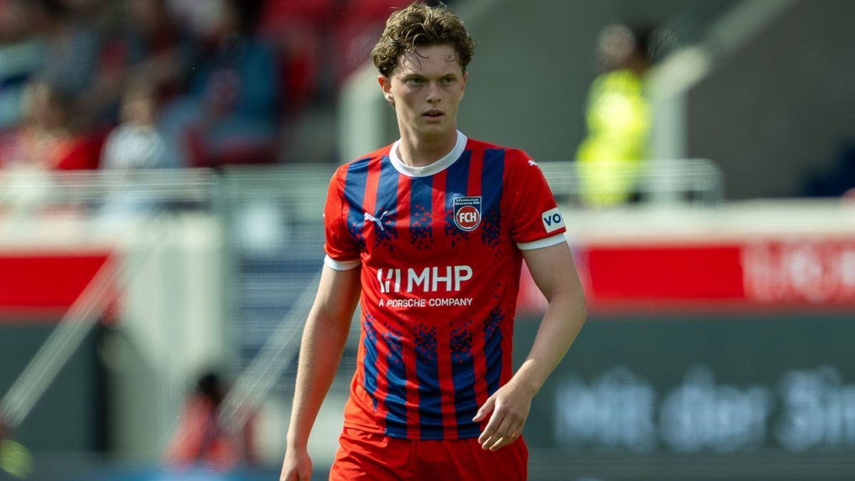 Paul Wanner (FC Heidenheim, 10), GER, 1. FC Heidenheim vs. Werder Bremen, Fussball, Bundesliga, 34. Spieltag, Spielzeit 2024 2025, 17.05.2025, DFL DFB REGULATIONS PROHIBIT ANY USE OF PHOTOGRAPHS AS...