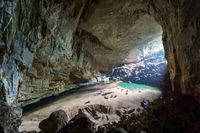 Zeltlager in der Hang En-Höhle