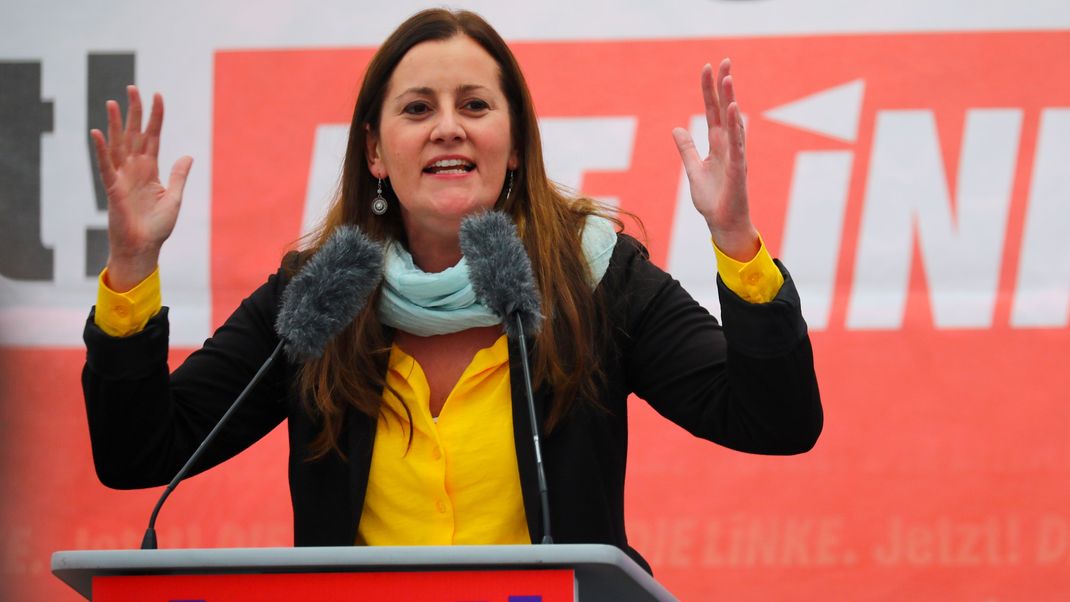 Linken-Parteichefin Janine Wissler bei einer Rede am 24. September 2021 in Berlin.