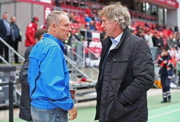 
                <strong>FLOP: Verbeek und Streich</strong><br>
                Den Zoff des Spieltags lieferten sich Club-Trainer Gertjan Verbeek und Freiburgs Christian Streich. Verbeek wirft seinem Kollegen vor, ihn beschimpft zu haben, und weigert sich anschließend, bei der Pressekonferenz zu erscheinen.
              