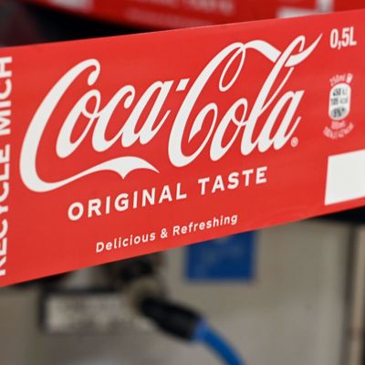 Die Coca-Cola HBC Austria GmbH ruft 28 Millionen Flaschen zurück