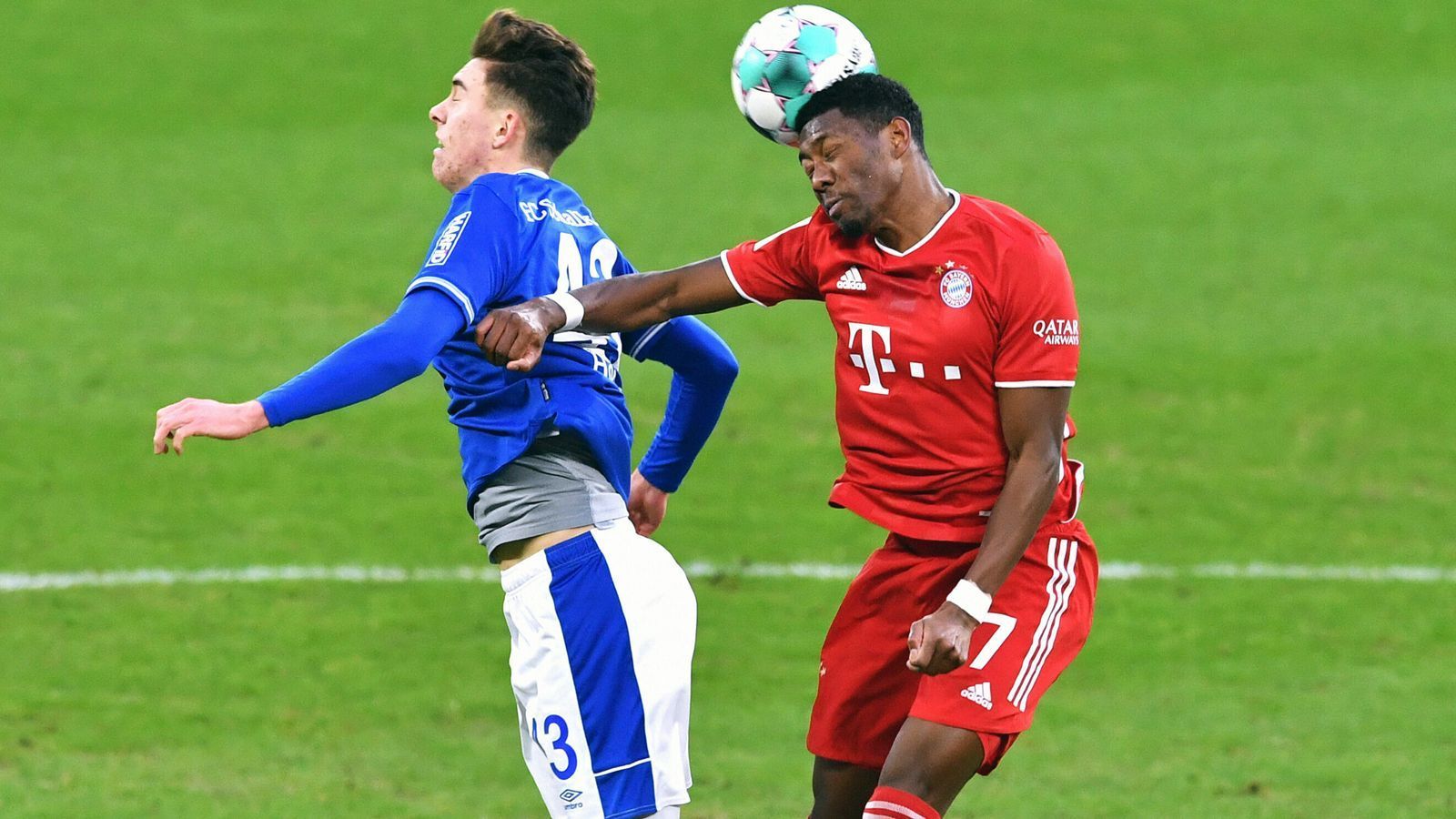 
                <strong>David Alaba</strong><br>
                Unauffällige aber solide Partie des Österreichers. Spielt wie Boateng starke Bälle in die Spitze. Da bei Schalke wenig durch die Mitte geht, hat er kaum Möglichkeiten, sich ins Spiel einzubringen. Trifft kurz vor Ende der Partie per Distanzschuss zum 4:0 (90.). ran.de-Note: 2
              