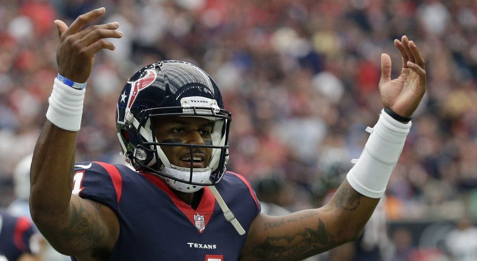 
                <strong>Gewinner: Deshaun Watson</strong><br>
                Deshaun Watson: Was für ein Abend für Deshaun Watson. Der Rookie-Quarterback zerlegte die Tennessee Titans im Alleingang. Vier Passing Touchdowns, ein Rushing Touchdown, 283 Passing-Yards, 24 Rushing-Yards und nur eine Interception: Der Clemson-Alumni (sein College) ist zurzeit die klare Nummer eins unter den neuen Quarterbacks in der NFL.
              