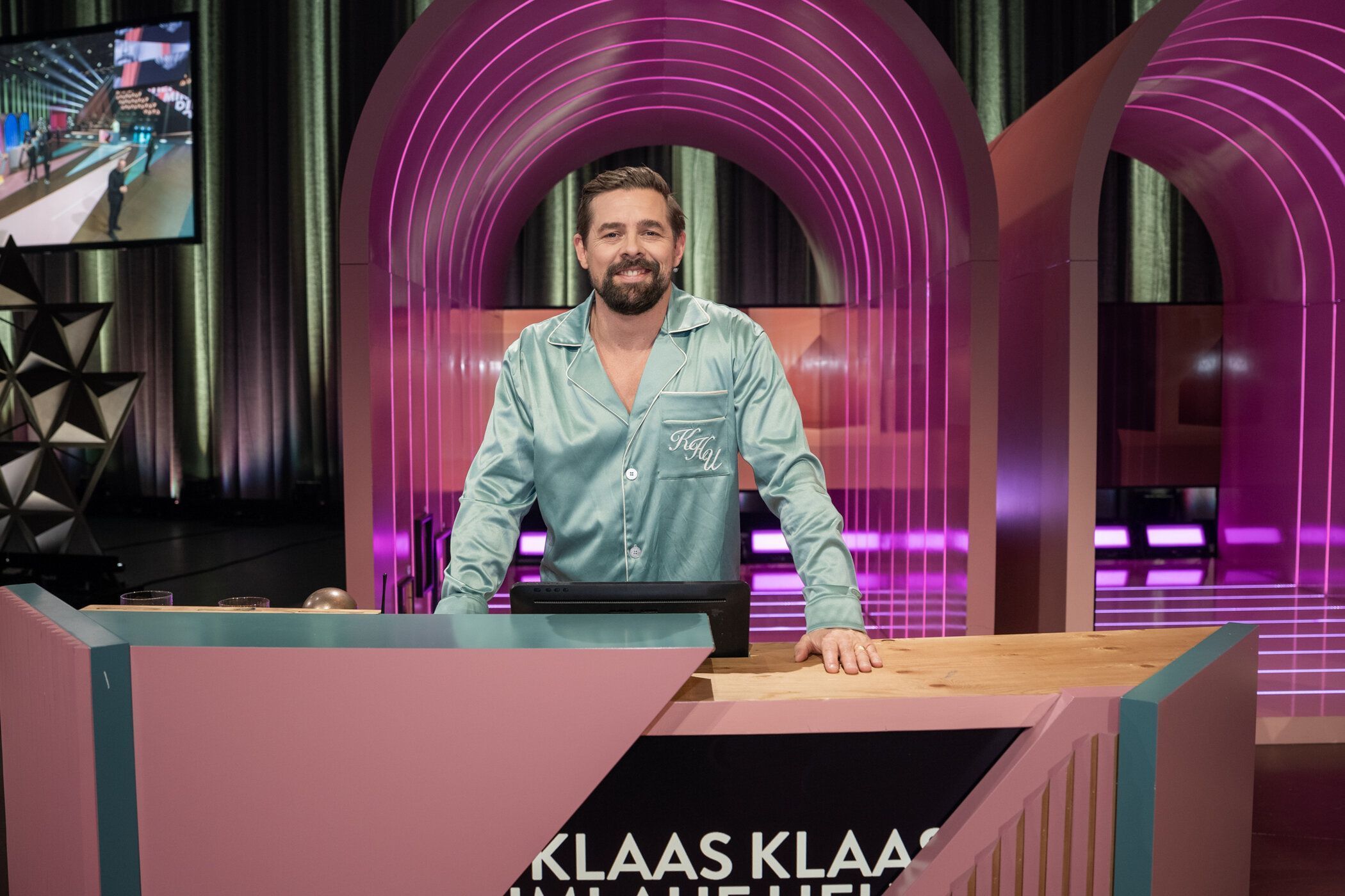 Klaas im Seidenpyjama bei "Wer stiehlt mir die Show?"