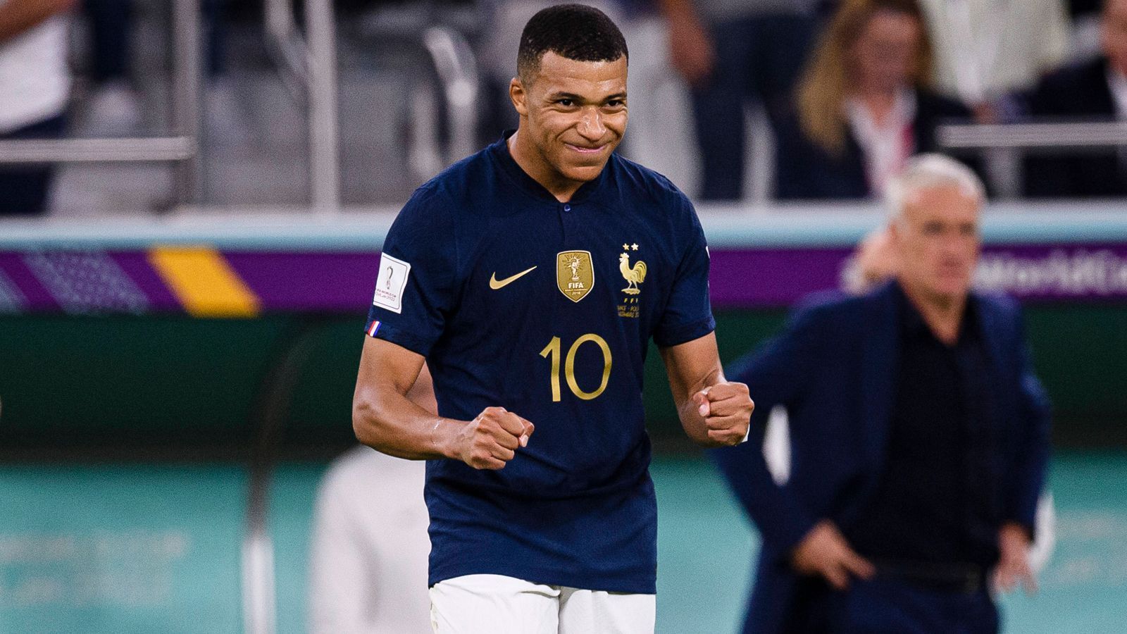 
                <strong>Kylian Mbappé (Frankreich)</strong><br>
                &#x2022; 5 WM-Tore<br>&#x2022; Einsatzminuten bei der WM 2022: 297 Minuten<br>&#x2022; Aktueller Verein: Paris Saint-Germain<br>
              