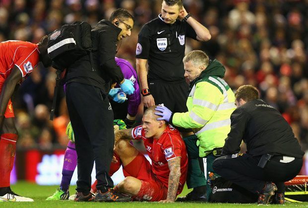 
                <strong>Martin Skrtel: Erst Kopfwunde, dann Torschütze</strong><br>
                ... die Ärzte eilen herbei und versorgen den Verteidiger. Doch Skrtel scheint schnell wieder fit ...
              