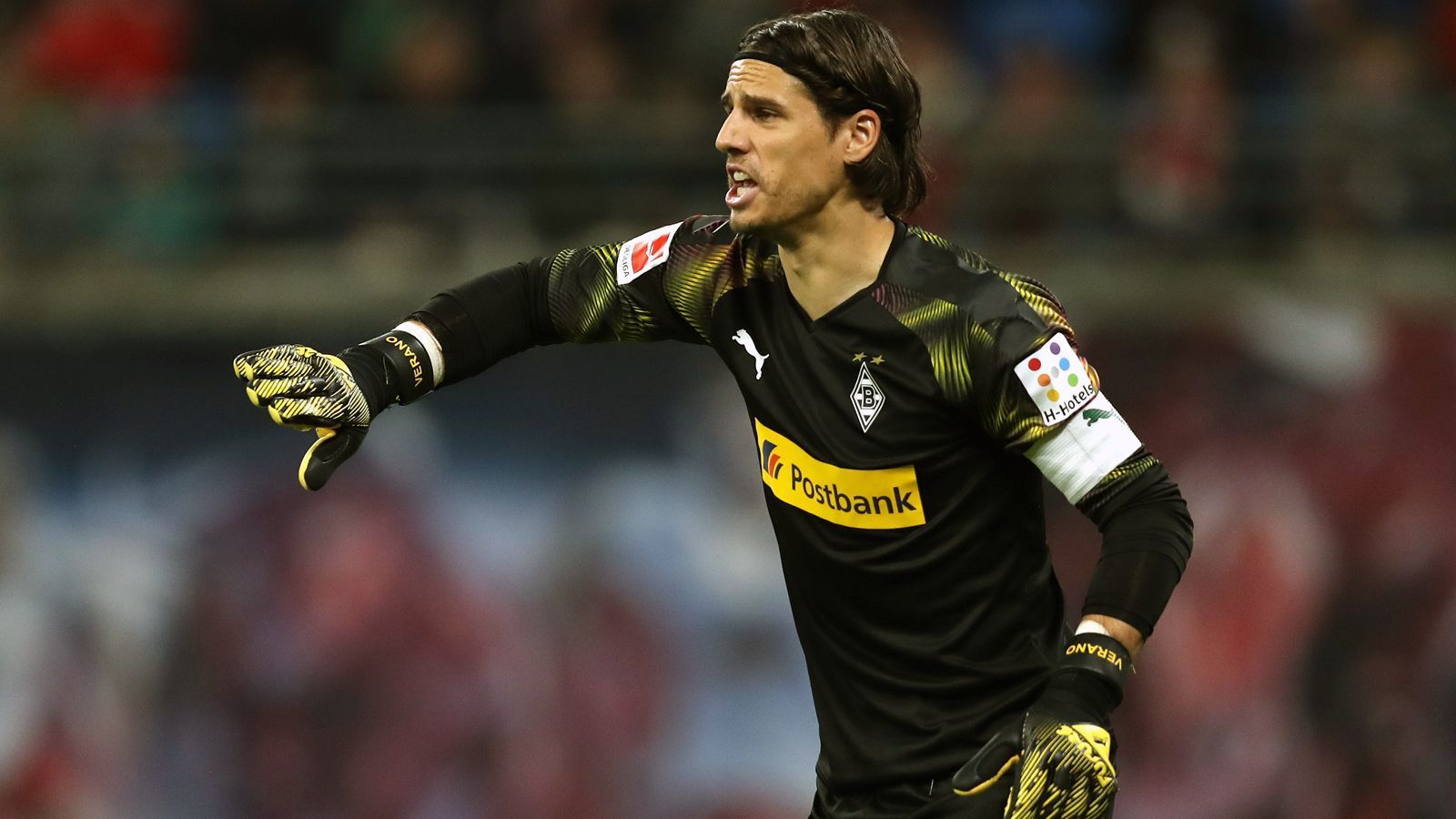 
                <strong>Yann Sommer (Borussia Mönchengladbach)</strong><br>
                Einsatzminuten: 2.250Einsätze: 25Position: Torwart
              