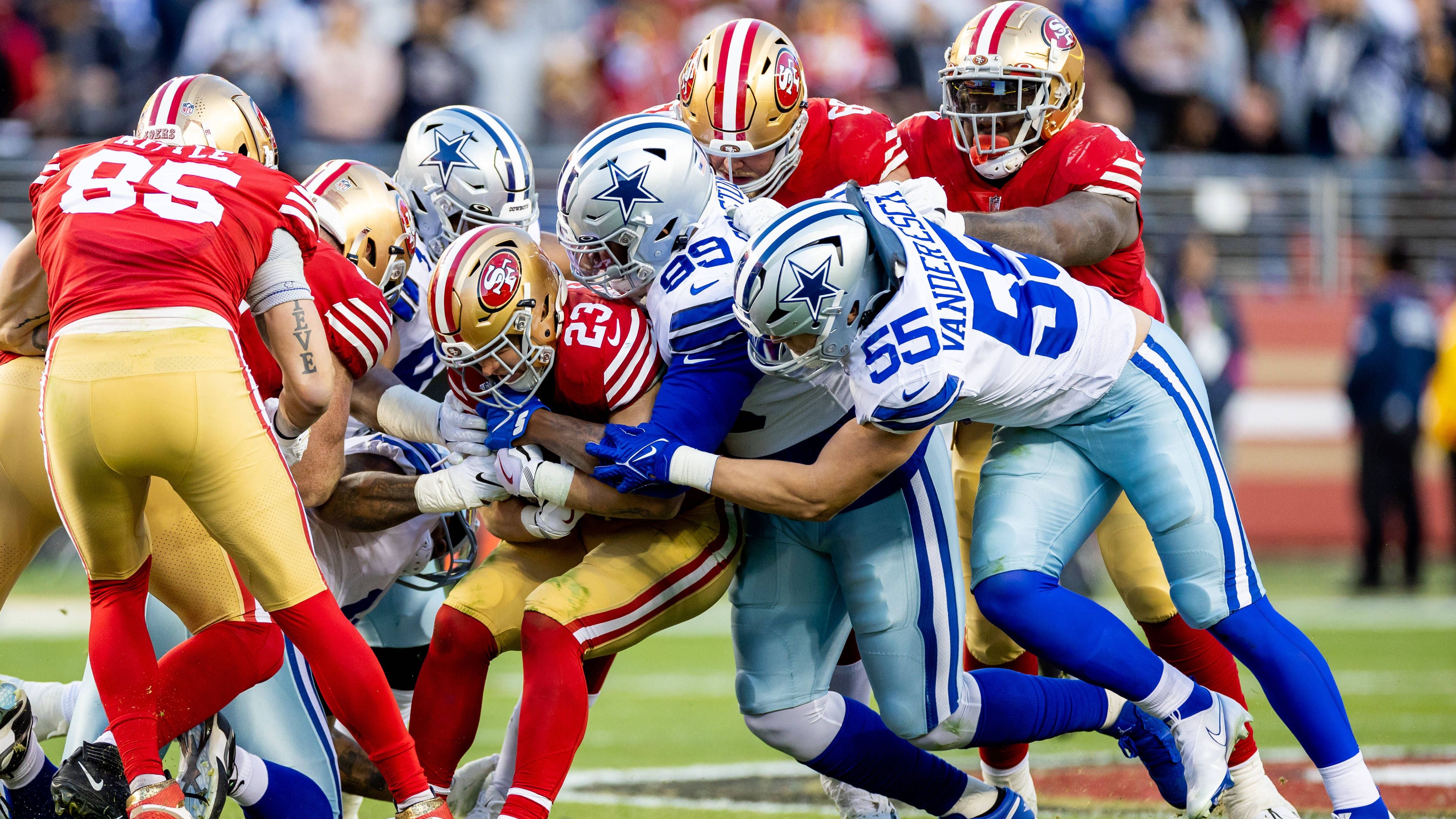 <strong>Dallas Cowboys vs. San Francisco 49ers (9)</strong><br>Das Spitzenreiter-Quartett eröffnen zwei altbekannte Teams: Cowboys und 49ers. Fünf der neun Spiele entschied Dallas für sich, San Francisco hatte viermal Grund zu feiern.