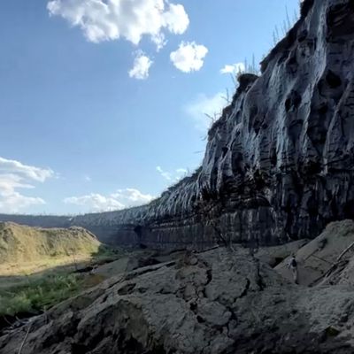 CLIMATE-CHANGE/RUSSIA-CRATER