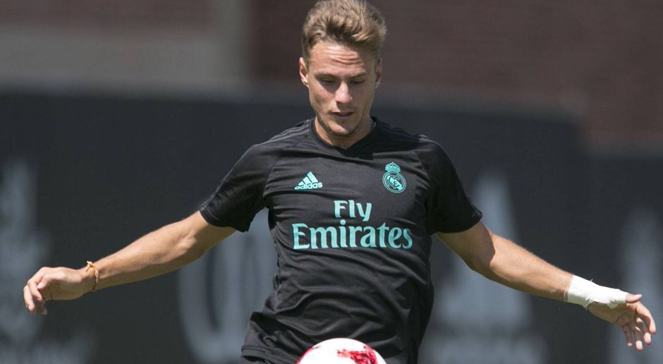 
                <strong>Dani Gomez</strong><br>
                Verein: Real MadridAlter: 19Position: StürmerSpiele für das Profiteam: 0Spiele in der Youth League: 11Torbeteiligungen: 3
              