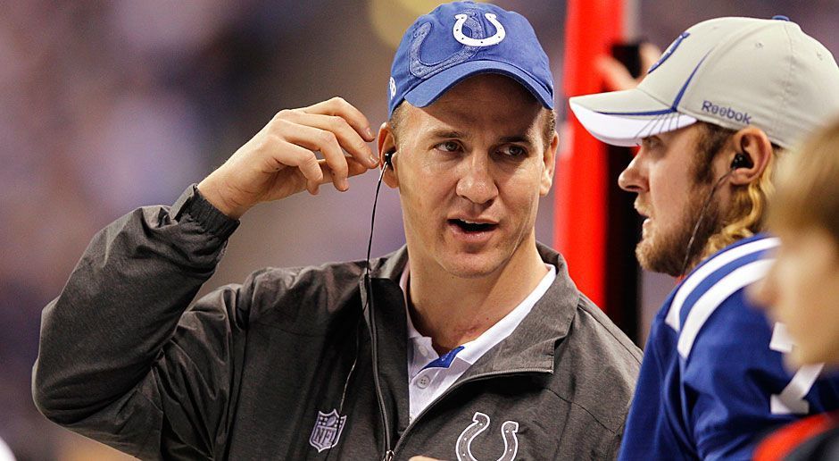 
                <strong>Peyton Manning (Indianapolis Colts, 2011)</strong><br>
                Während der Offseason 2011 ließ sich der ältere der beiden Manning-Brüder am Nacken operieren, kurz vor dem Saisonstart musste er sich erneut unters Messer legen - wegen Schmerzen in der Wirbelsäule. Mit nur zwei Siegen verpassten die Colts die Playoffs deutlich - erstmals seit der Saison 2001.
              