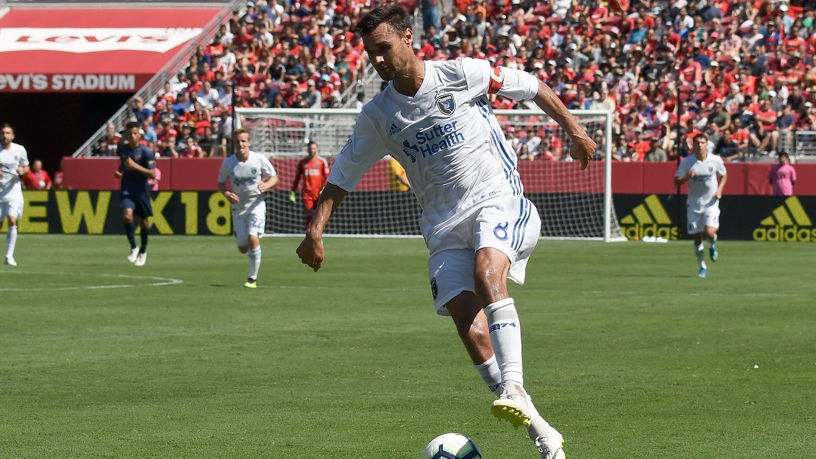 
                <strong>Angriff - Chris Wondolowski (von Orlando-Coach James O’Connor nominiert)</strong><br>
                Verein: San Jose EarthquakesAlter: 36 JahreNationalität: Vereinigte Staaten
              